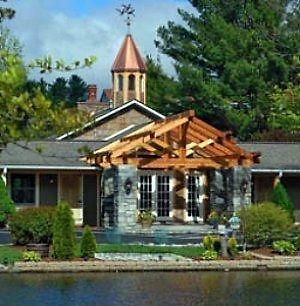 Village Inn - Блоуинг-Рок Экстерьер фото